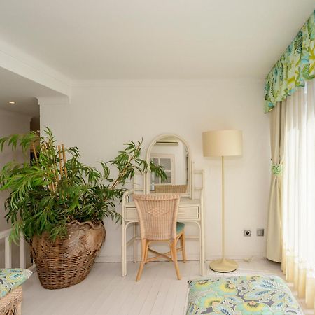 Villa Requesens On Canal Empuriabrava Kültér fotó